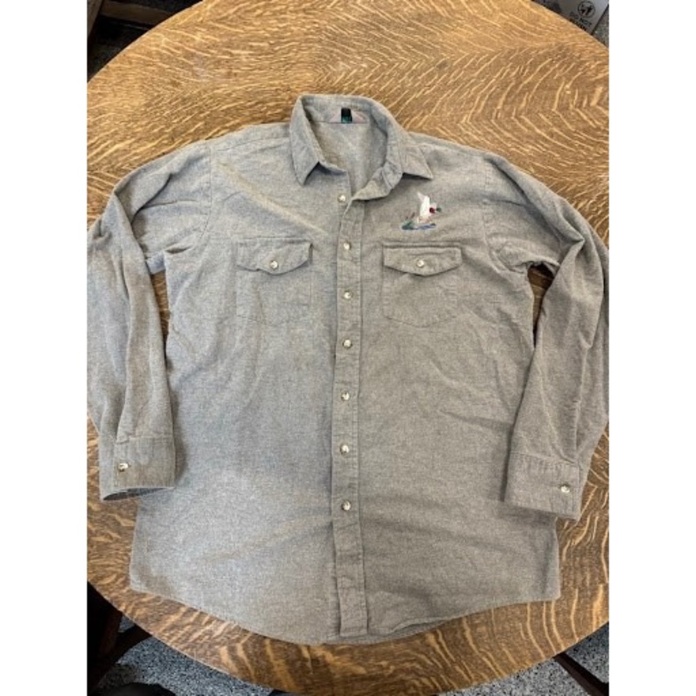 Vintage Winter Run Grey Duck Embroidered Button Down Long Sleeve Flannel Shirt
